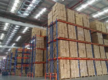 Warehouse business in China