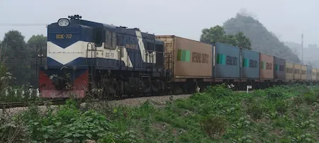 ベトナム南北鉄道輸送サービス